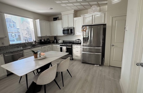 Sacramento House | Modern Retreat and Comfort with Two Master Suites, Gym and Full Kitchen
