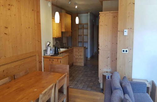 Venosc Apartment | Modern Retreat for 8 Guests