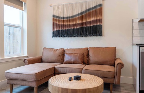 Post Falls House | Modern Retreat | Game Room, Breweries & Fun