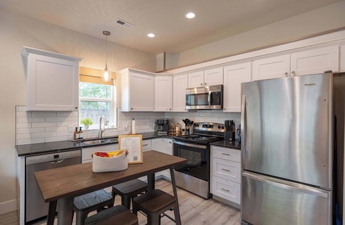 Post Falls House | Modern Retreat | Game Room, Breweries & Fun