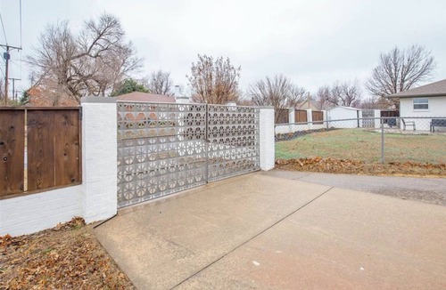 Central Oklahoma City House | Modern Retreat in The Village OKC