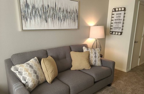 West Old Town Apartment | Modern Retreat, near Old Town