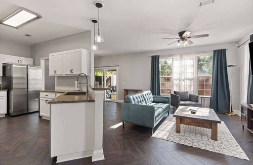 Brunswick House | Modern Retreat