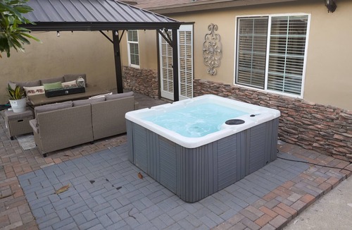Southwest Anaheim House | Modern Retreat w/Private Spa, Arcade, Playground, Disney, Convention & Beaches