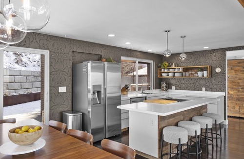 Mount Olympus House | Modern Retreat with Pool, Hot Tub & Amazing Views!