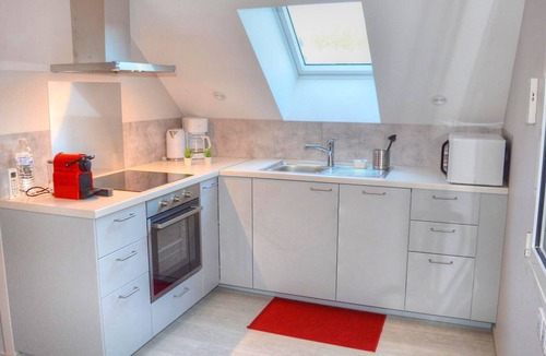 Azay-sur-Cher Cottage | Modern Retreat with Air Conditioning - Loire Valley
