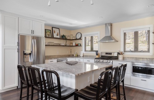 Waitsfield House | Modern Retreat with Mountain Views!