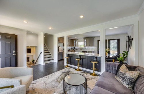 Montrose House | Modern Richmond Home w/Deck, Close to Downtown!