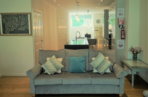 Fowey House | Modern Riverside Terrace House,