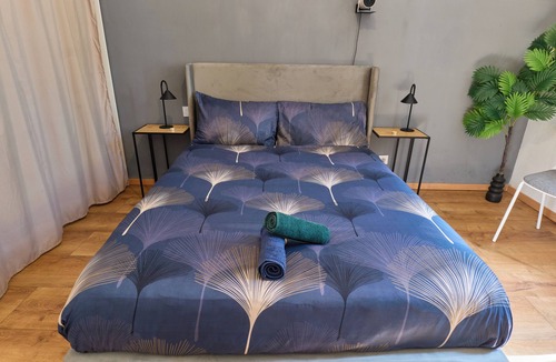 Saint-Salvayre Bed & Breakfast | Modern room