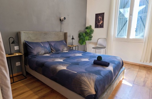 Saint-Salvayre Bed & Breakfast | Modern room