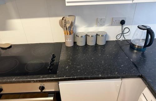 Edmonton House | Modern Rooms in North London