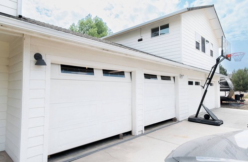 Boyd Acres House | Modern Rustic 4BR Farmhouse