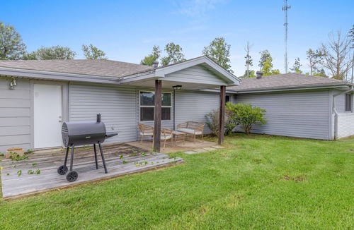 Westlake House | Modern Rustic Family Home in Westlake, La