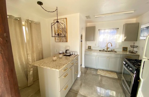 Los Griegos House | Modern Rustic North Valley Casita!