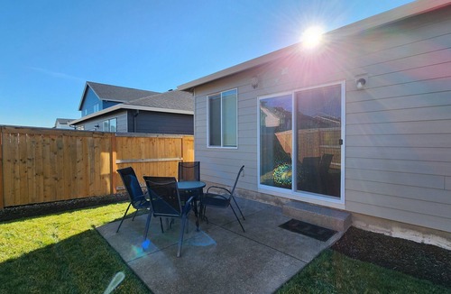 Four Corners House | Modern Salem Property