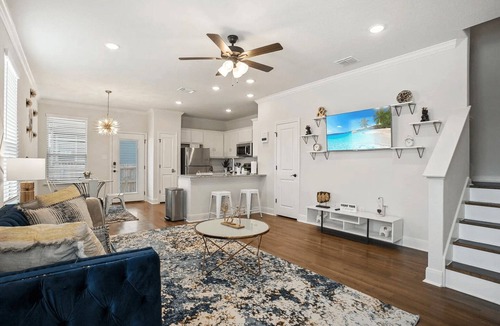 West San Antonio House | Modern San Antonio Home near SeaWorld & Lackland