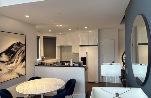 Fillmore District Condo | Modern San Francisco Loft with High Ceilings, City Views & Walkable Location