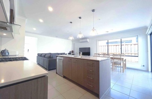 Clyde North House | Modern Sanctuary