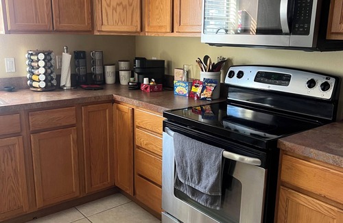 Fruitville House | Modern Sarasota Retreat ★ 10 Min to Beach ★ Family Friendly no cleaning fee