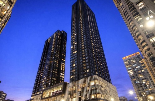 Downtown Mississauga Condo | Modern | Sauna Climbing Wall Parking | Square One