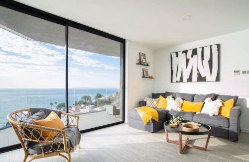 L'Albufereta Apartment | Modern sea front East Wind