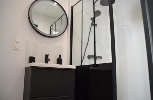 Deauville City Centre Apartment | Modern seafront studio