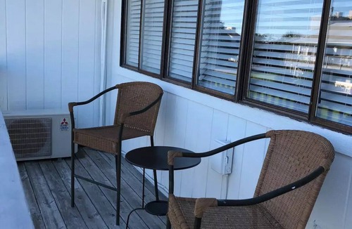 Seagrove Beach Apartment | Modern Seagrove Studio on 30a- 2-Minute Walk to the Beach!