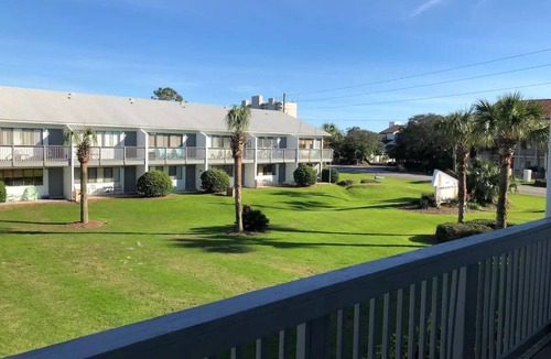 Seagrove Beach Apartment | Modern Seagrove Studio on 30a- 2-Minute Walk to the Beach!