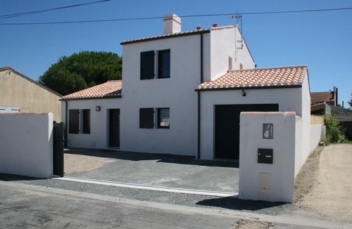 La Gueriniere House | Modern seaside house
