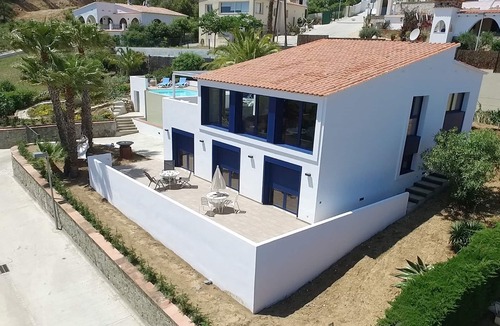 Vall-Llobrega Villa | Modern Seaview Villa With Infinity-Pool