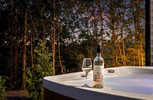 Rossville House | Modern Secluded Cabin with Hot Tub and Mountain Views in Fairview, Georgia