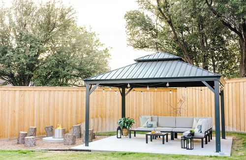 Midland House | Modern & Serene Home in Midland - Fast WiFi, King Beds, RO, Gazebo, & Firepit