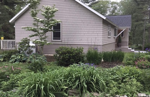 Pond Cove House | Modern & serene with peeks of ocean view