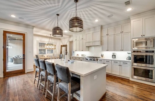 Lower Greenville House | Modern Serenity: 3 Beds of Calm & Style