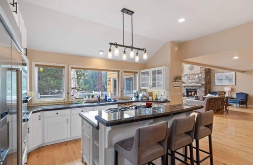 Post Falls House | Modern Shoreline | Waterfront on Spokane River