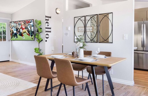 Shoreline House | Modern Single-Level 2BR | Easy Access & Office