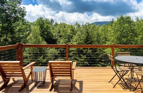 East Jewett House | Modern Ski-Home in the Mountains with Views