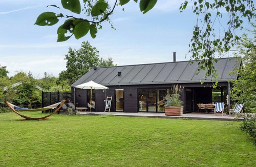 Gedesby House | Modern sleek house in Gedser