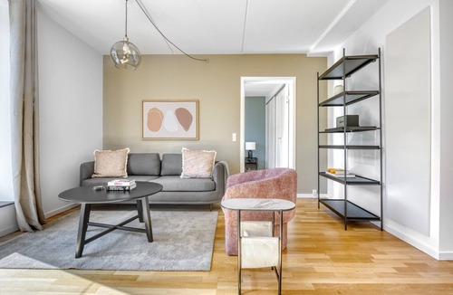 Sydhavnen Apartment | Modern Sluseholmen 1BR w/ Balcony & Courtyard, nr Harbor, by Blueground