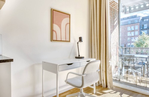 Sydhavnen Apartment | Modern Sluseholmen 1BR w/ Balcony & Courtyard, nr Harbor, by Blueground