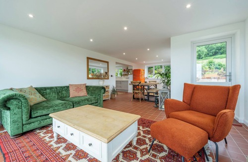 Knowbury Cottage | Modern Snitton Cottage & Gardens