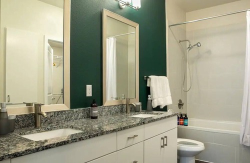 West Congress Apartment | Modern SoCo CozySuites w 2 Pools! #05
