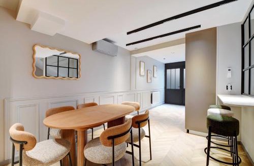 Quartier du Mail Apartment | Modern souplex a c 2BR 6P– Near the Louvre Museum