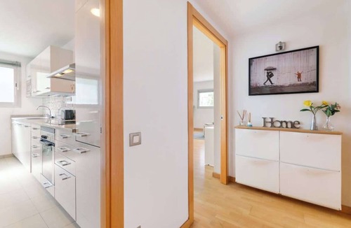 Sant Adria de Besos Apartment | Modern Spacious 3-Bedroom Apt with Pool near Beach