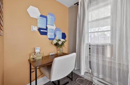 Liverpool Apartment | Modern space - brand new 1bd in Liverpool NY