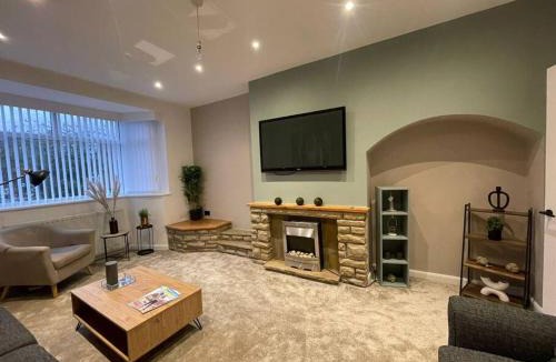 Crawcrook Apartment | Modern Spacious 5 Bed House in Newcastle