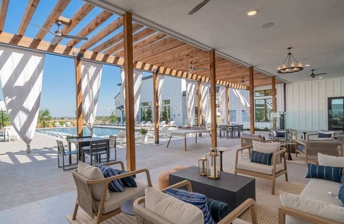 Kyle Apartment | Modern, Spacious 1 bd Apt with Pool, Full Gym & Pet Friendly
