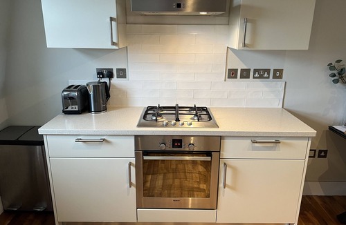 Balham Apartment | Modern, spacious 2 bedroom apartment in Balham centre