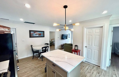 Norwalk Apartment | Modern & Spacious 2 Bedroom in SONO!